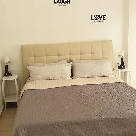 Stella Apartment Sarande