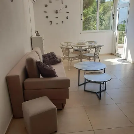 Stella Apartment *