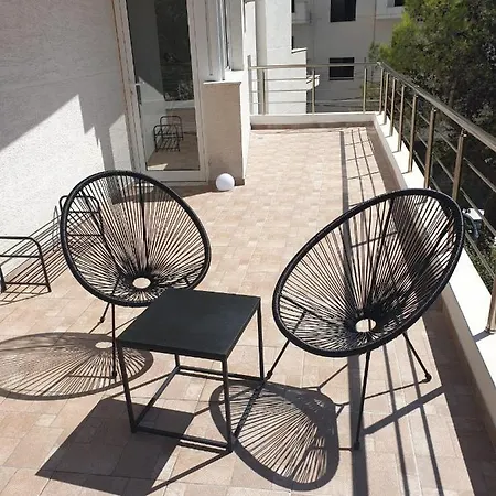 Stella Apartment